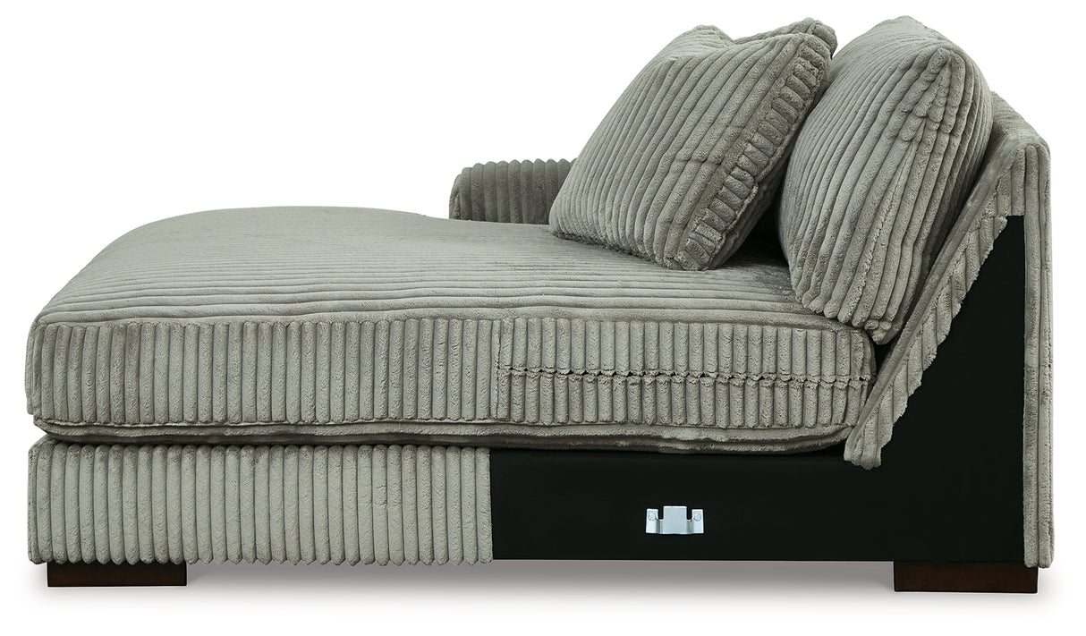 Lindyn Sectional