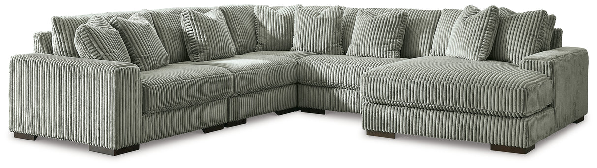 Lindyn Sectional