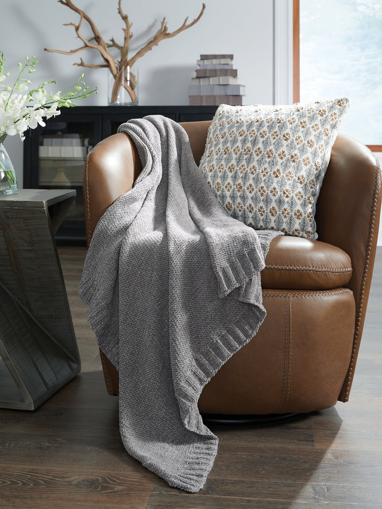 Nashville Furniture Outlets - Ashley Furniture - Anawood Throw (Set of 3) - Throw (3/CS) / Gray - A1001097