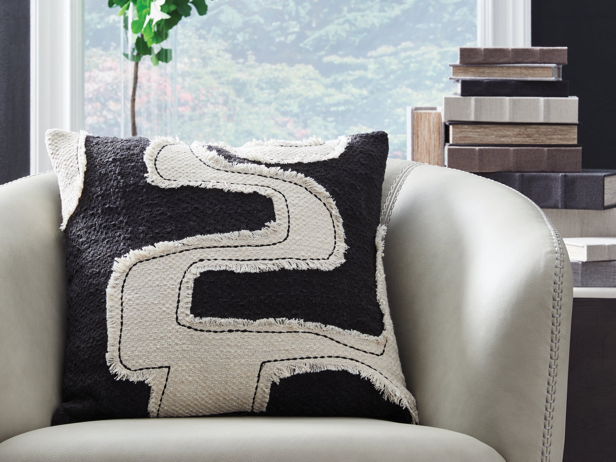 Nashville Furniture Outlets - Ashley Furniture - Veerbank Pillows - Pillow (4/CS) / Black/Beige - A1001114
