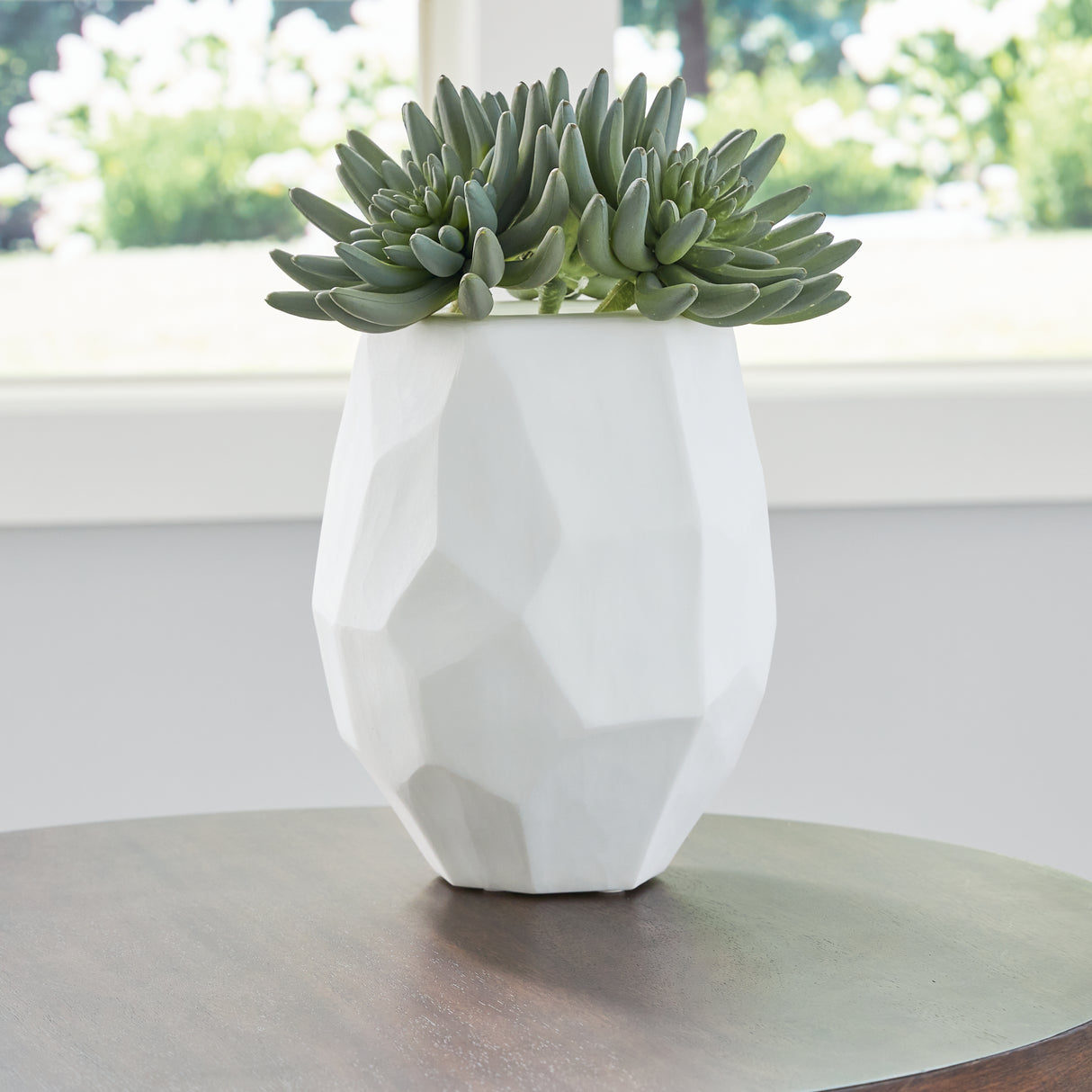 Nashville Furniture Outlets - Ashley Furniture - Karenton Vase - Vase / White - A2000721