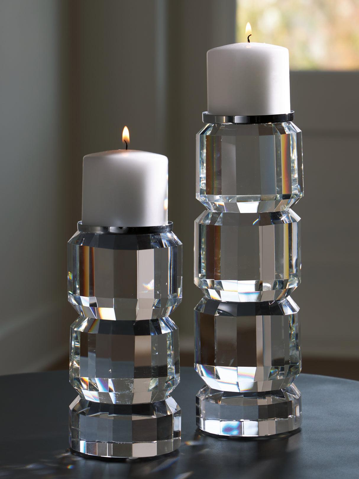 Nashville Furniture Outlets - Ashley Furniture - Brentley Candle Holder - Candle Holder Set (Set of 2) / Clear/Silver Finish - A2000770