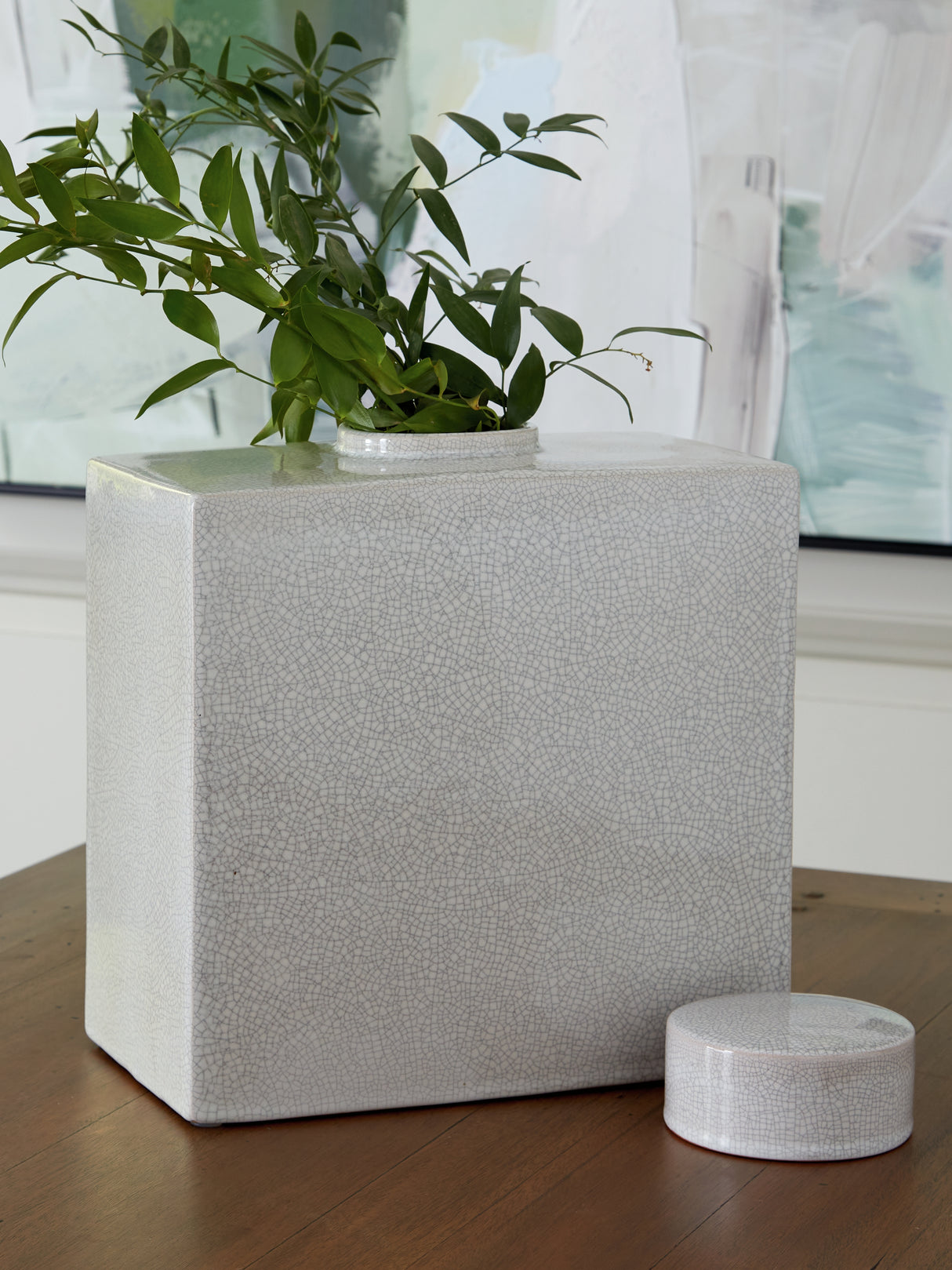 Nashville Furniture Outlets - Ashley Furniture - Haddworth Jar - Jar / Antique White - A2000780