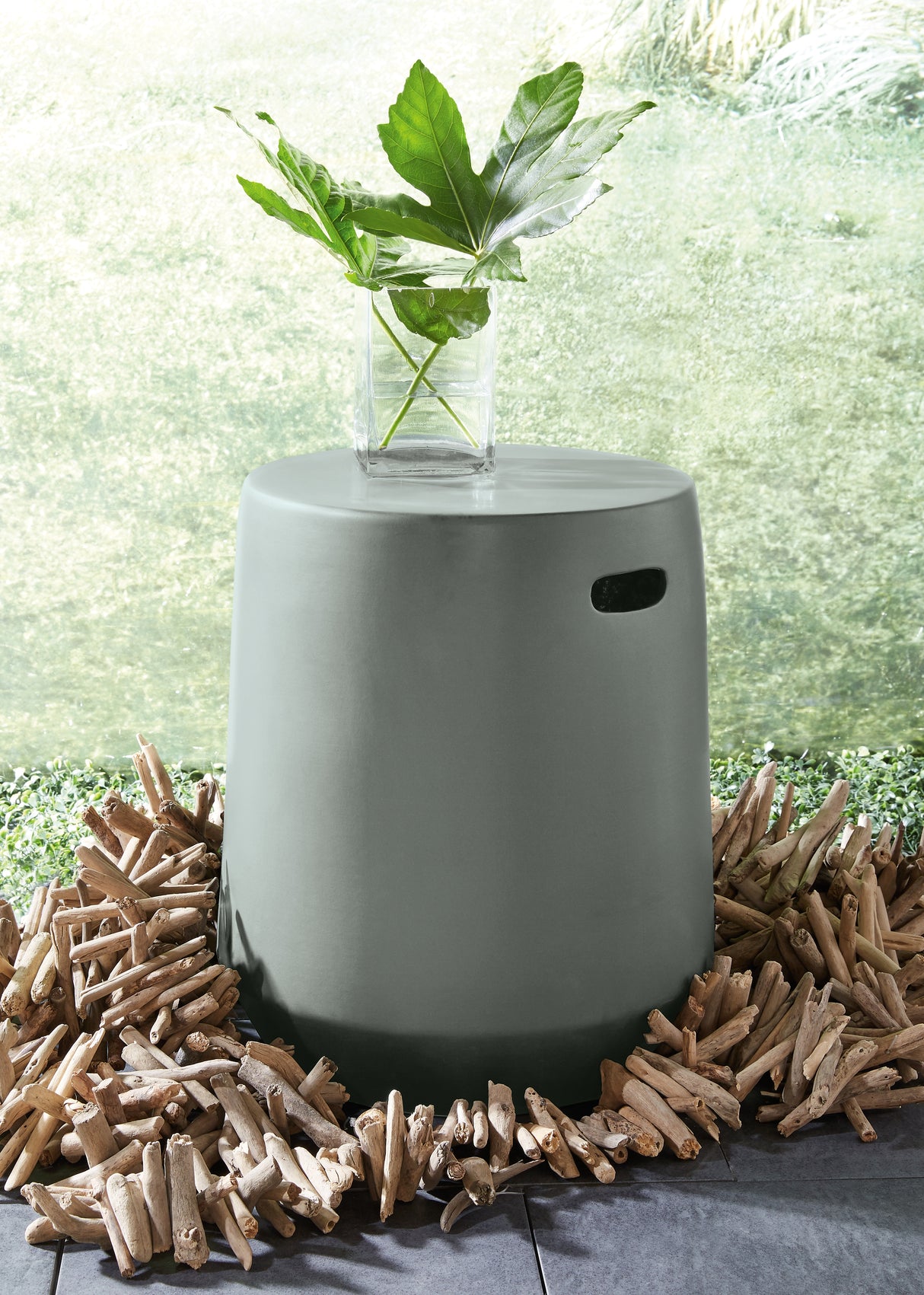 Nashville Furniture Outlets - Ashley Furniture - Kalmunds Stool - Stool / Gray - A3000634