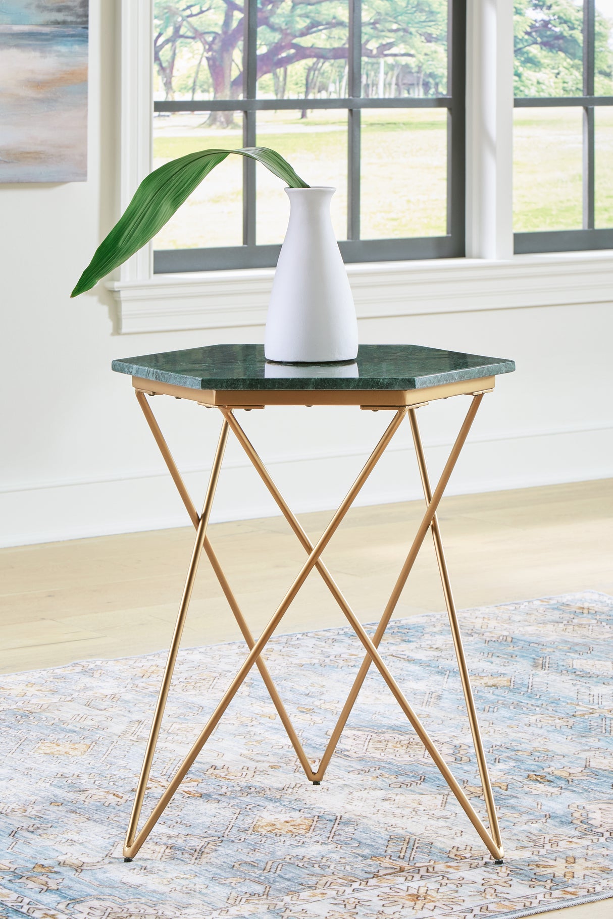 Nashville Furniture Outlets - Ashley Furniture - Engelton Accent Table - Accent Table / Green/Gold - A4000526