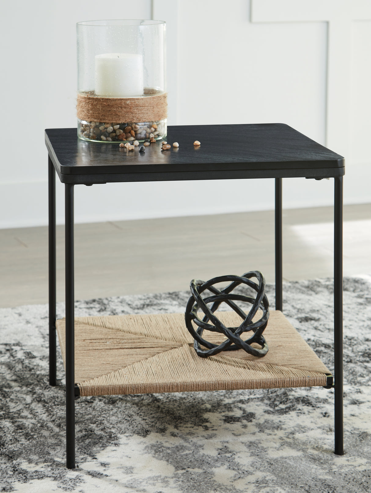 Nashville Furniture Outlets - Ashley Furniture - Minrich Accent Table - Accent Table / Black/Natural - A4000591
