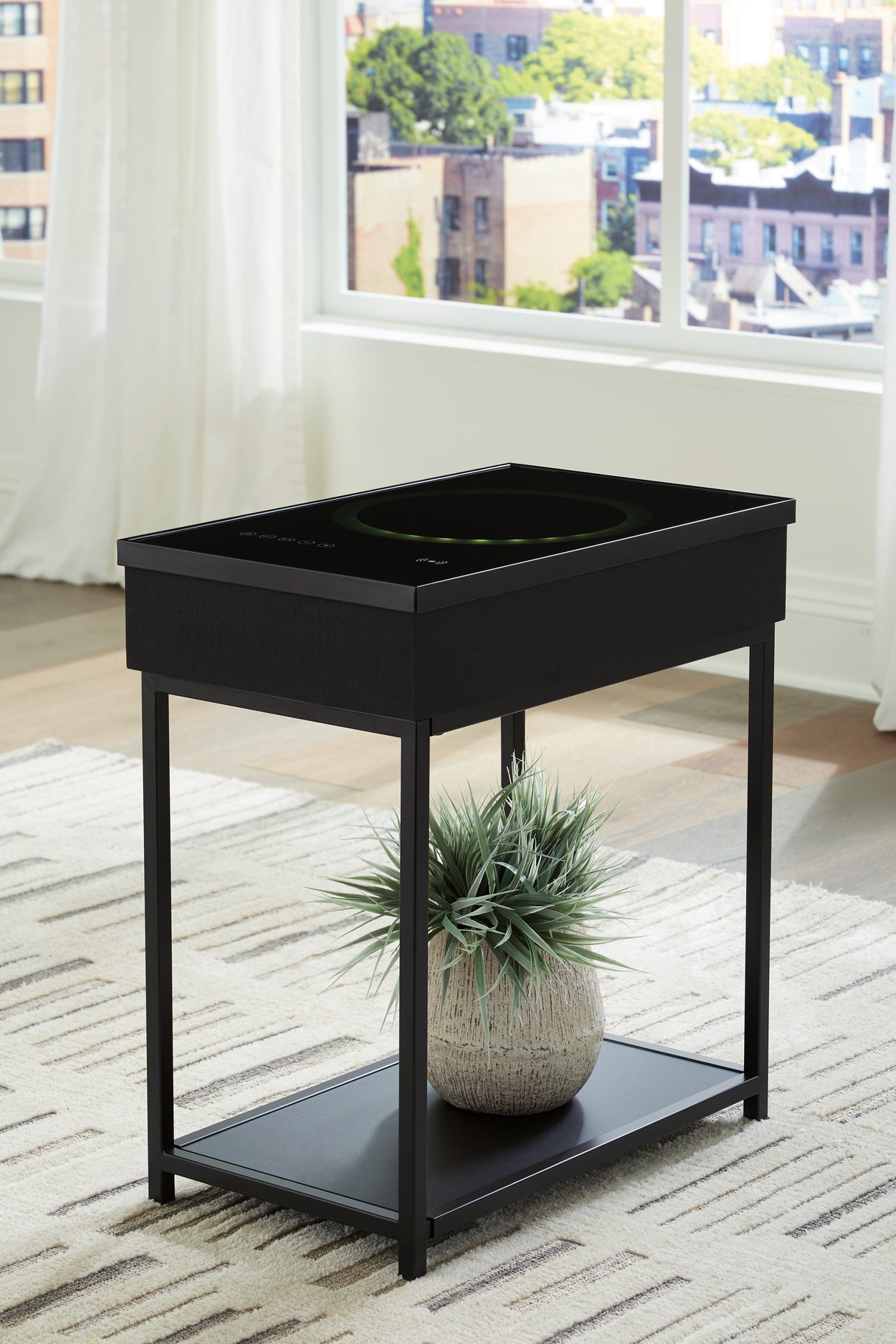 Nashville Furniture Outlets - Ashley Furniture - Gemmet Accent Table with Speaker - Accent Table with Speaker / Black - A4000643