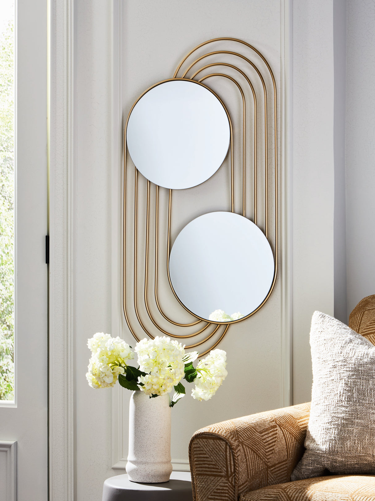 Nashville Furniture Outlets - Ashley Furniture - Warrenley Mirror - Accent Mirror / Gold Finish - A8010401