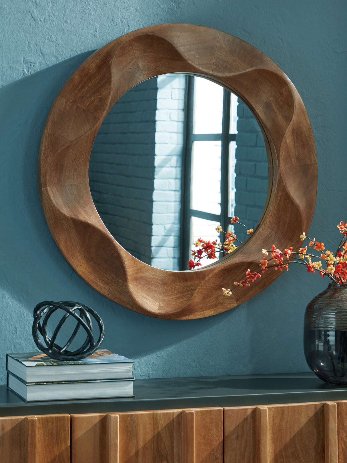 Nashville Furniture Outlets - Ashley Furniture - Aajon Mirror - Accent Mirror / Brown - A8010427