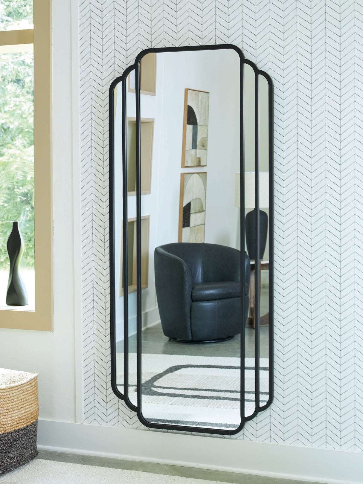 Nashville Furniture Outlets - Ashley Furniture - Antigone Mirror - Floor Mirror / Black - A8010434