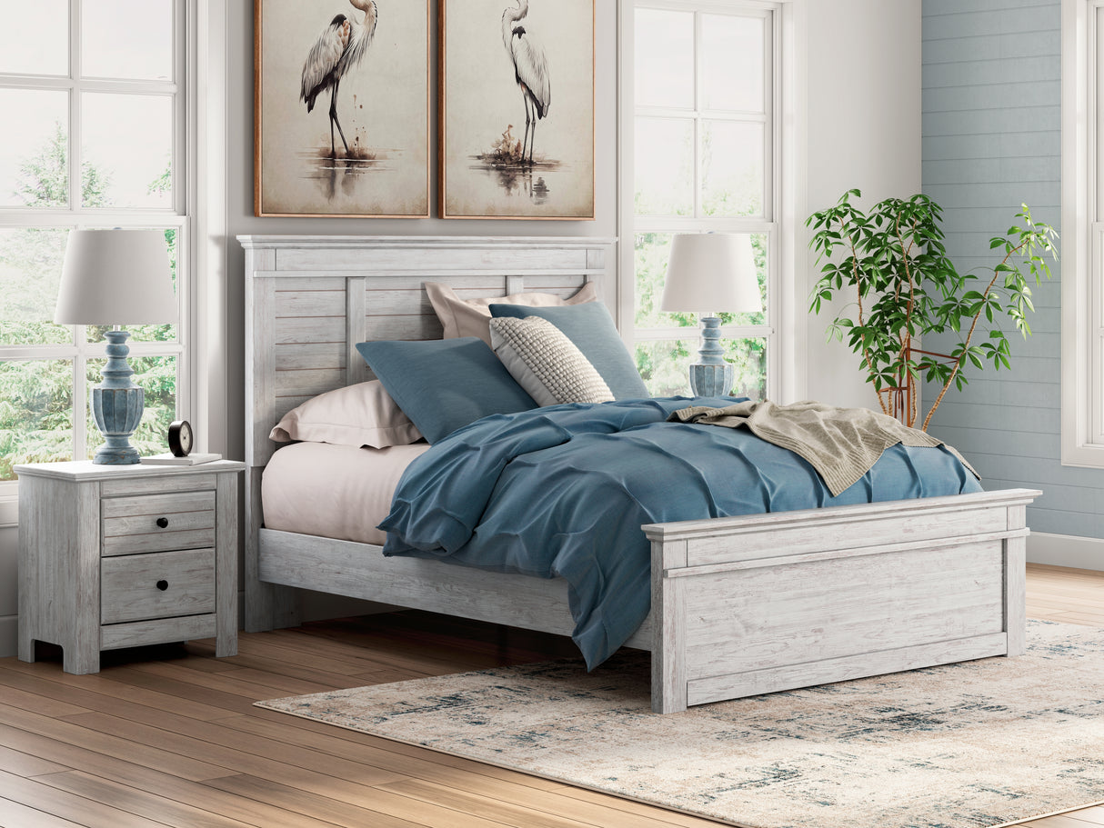 Nashville Furniture Outlets - Ashley Furniture - Makidern Bedroom - Queen Panel Bed / Whitewash - PCB1171B2