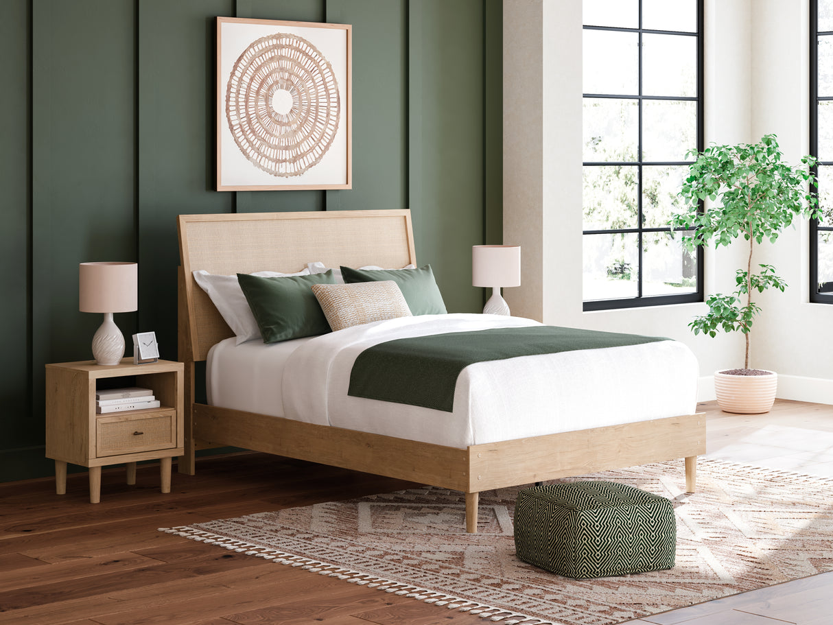 Nashville Furniture Outlets - Ashley Furniture - Cielden Bedroom - Queen Panel Bed / Two-tone - B1199B3