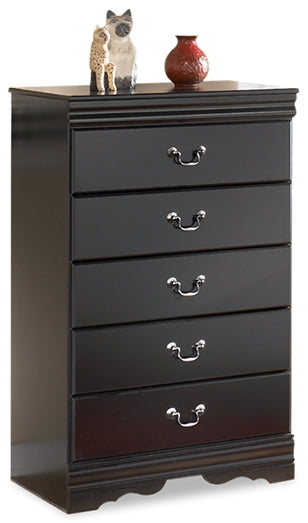 Nashville Furniture Outlets - Ashley Furniture - Huey Vineyard Bedroom - Five Drawer Chest / Black - B128-46