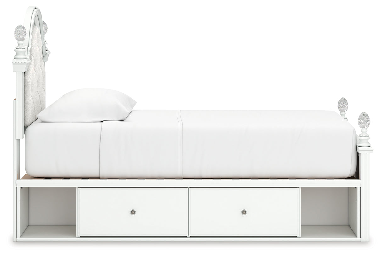 Kozlani Bedroom