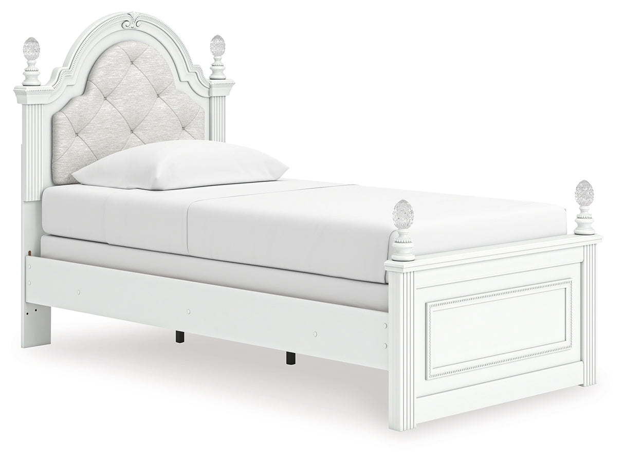 Kozlani Bedroom