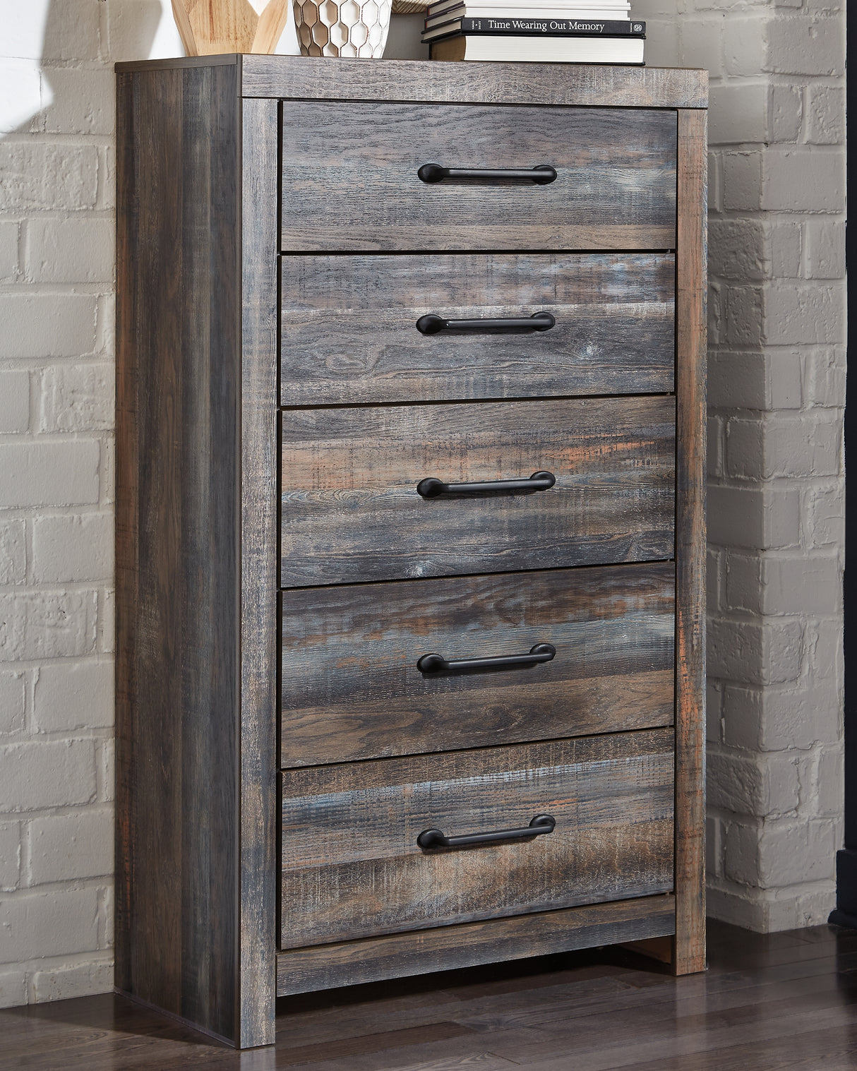 Nashville Furniture Outlets - Ashley Furniture - Drystan Bedroom - Five Drawer Chest / Multi - B211-46