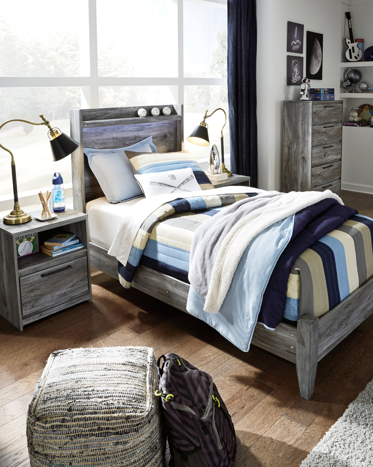 Nashville Furniture Outlets - Ashley Furniture - Baystorm Bedroom - Twin Panel Bed / Gray - B221B20