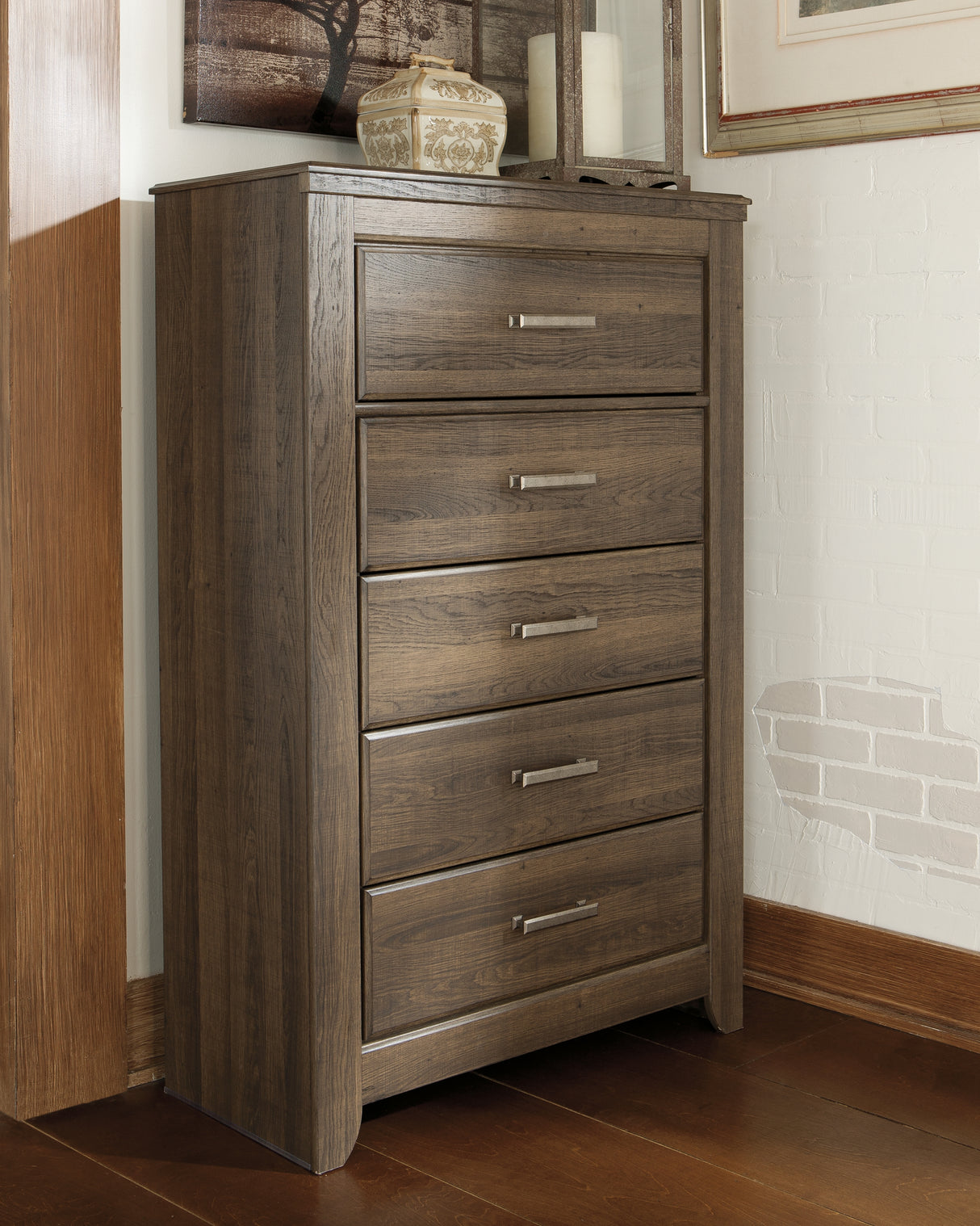 Nashville Furniture Outlets - Ashley Furniture - Juararo Bedroom - Five Drawer Chest / Dark Brown - B251-46