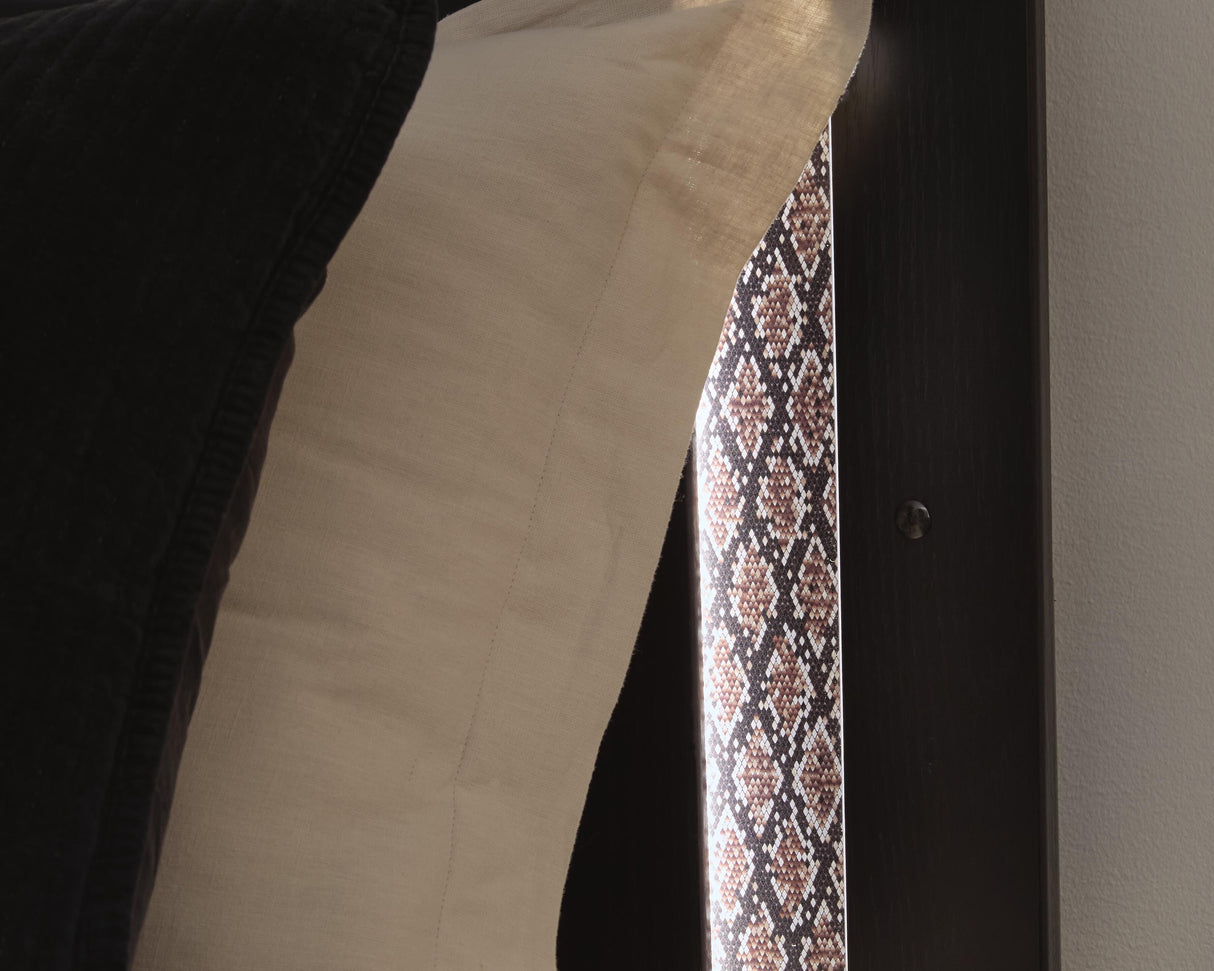 Shoralli Bedroom