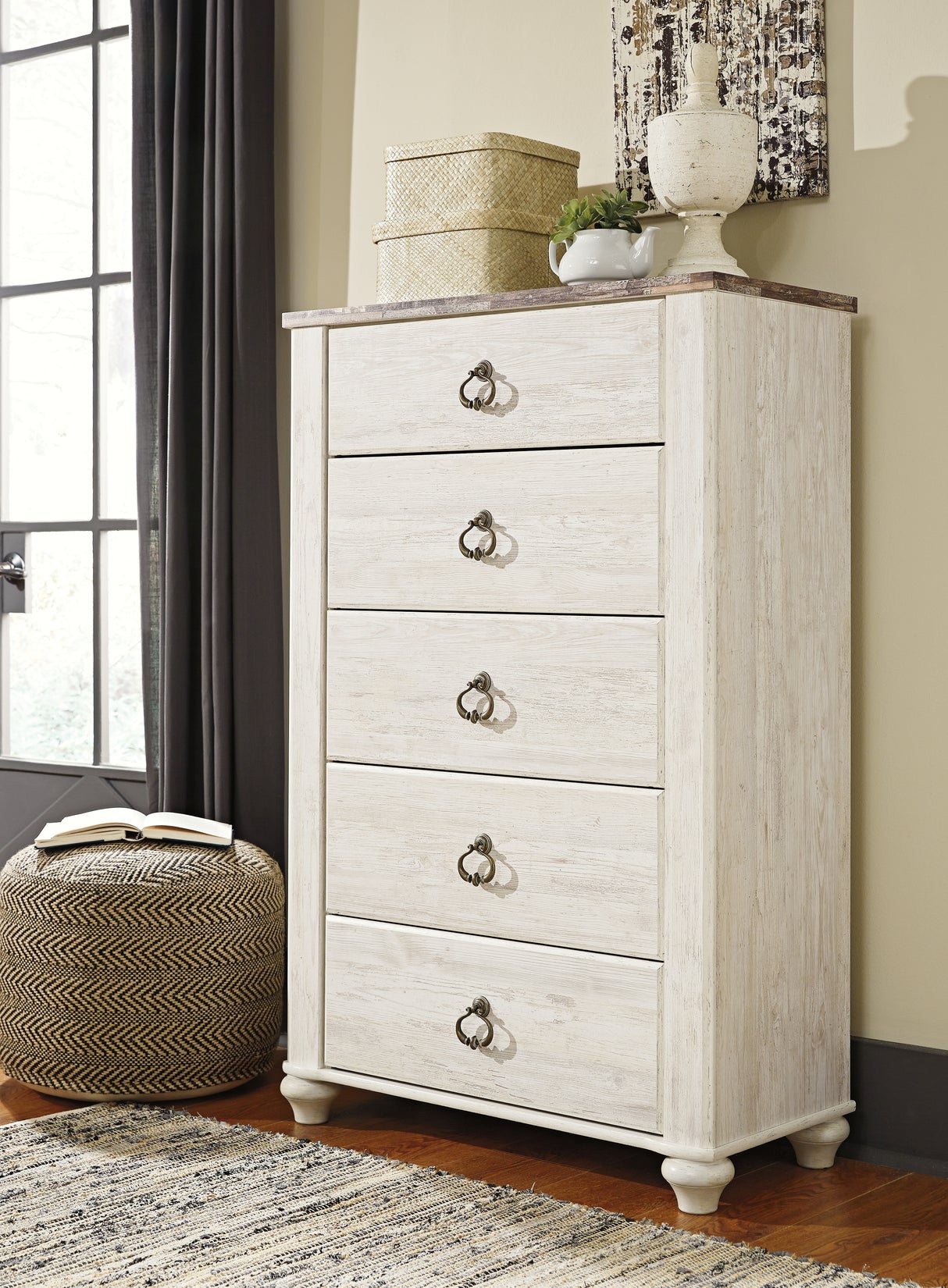 Nashville Furniture Outlets - Ashley Furniture - Willowton Bedroom - Five Drawer Chest / Whitewash - B267-46