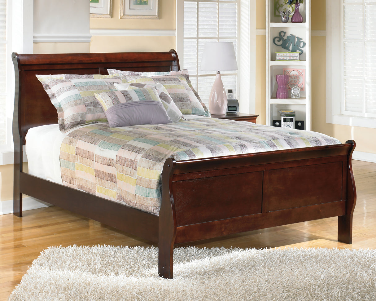 Nashville Furniture Outlets - Ashley Furniture - Alisdair Bedroom - Full Sleigh Bed / Reddish Brown - B376B4
