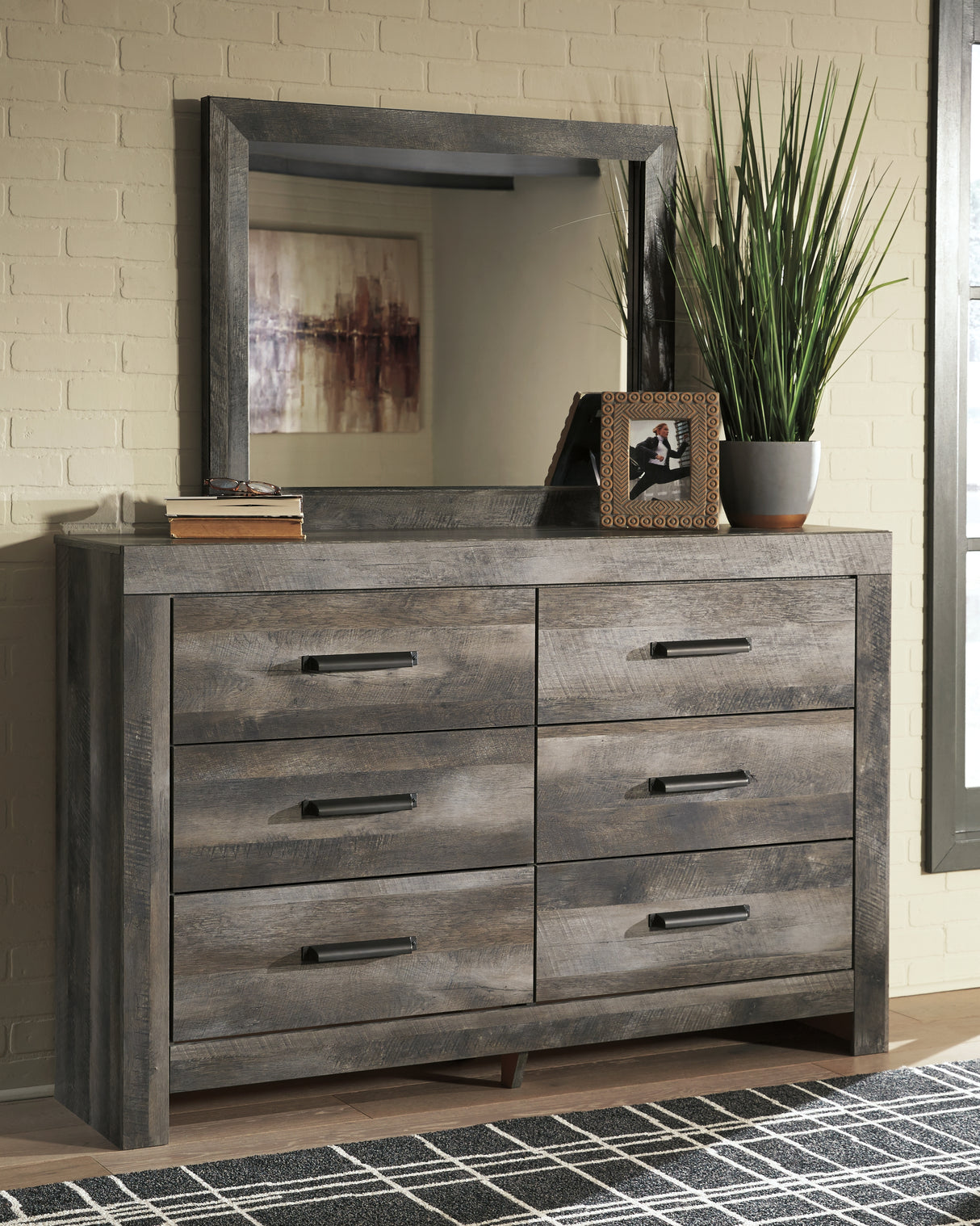 Nashville Furniture Outlets - Ashley Furniture - Wynnlow Bedroom - Dresser and Mirror / Gray - B440B1