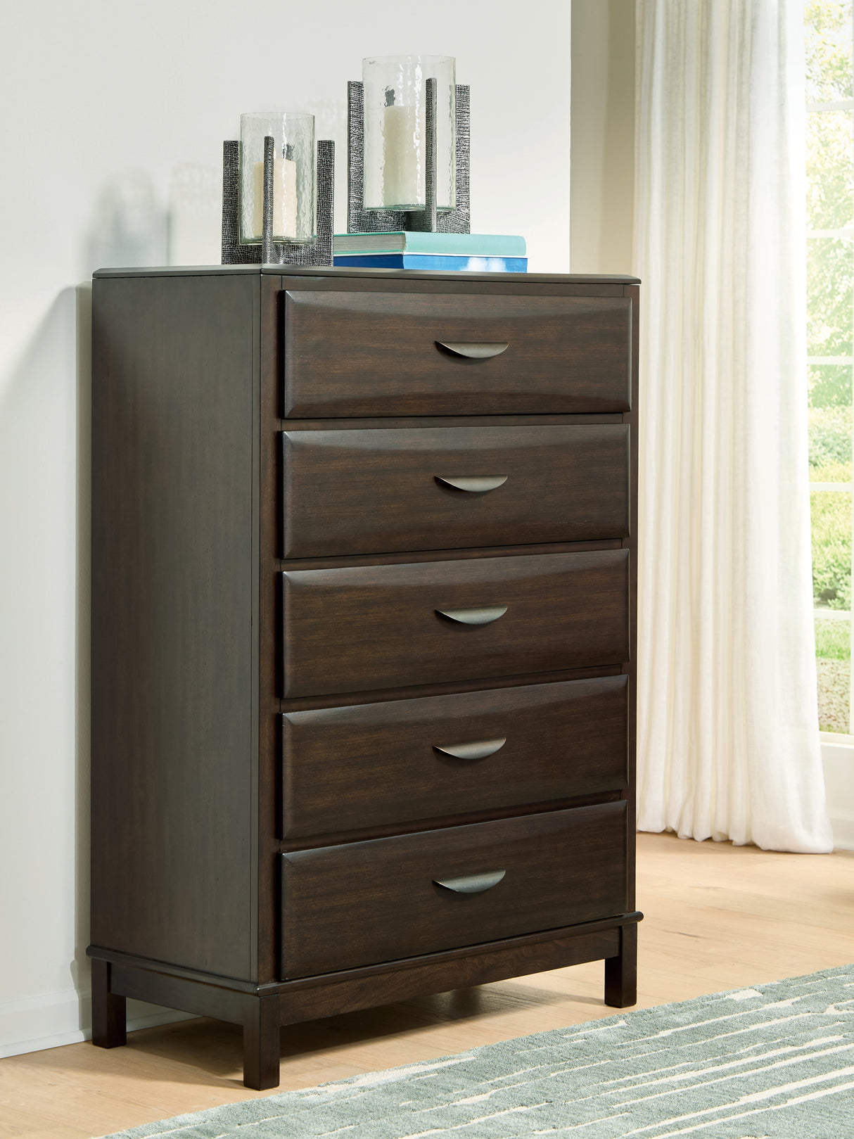 Nashville Furniture Outlets - Ashley Furniture - Vanmore Bedroom - Dresser / Dark Brown - B479-31