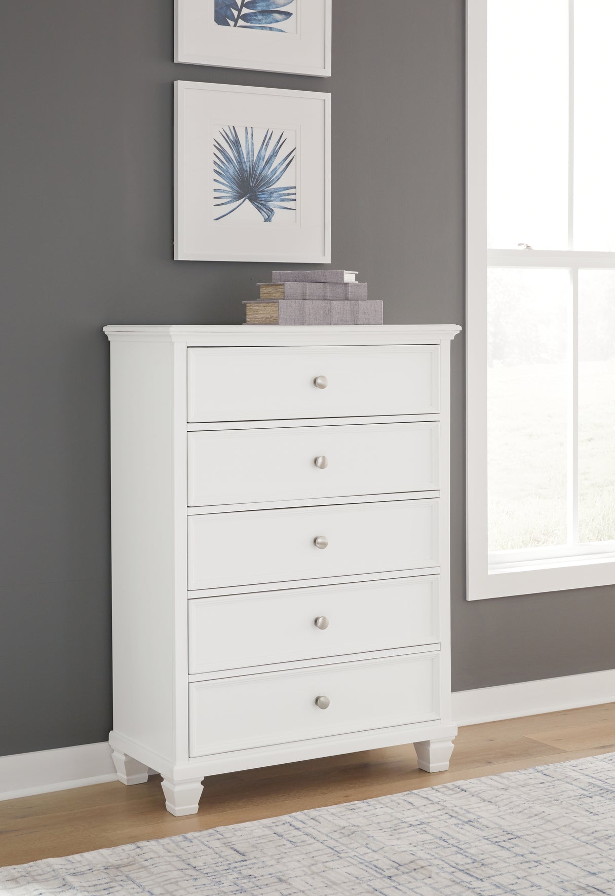 Nashville Furniture Outlets - Ashley Furniture - Fortman Bedroom - Five Drawer Chest / White - B680-46
