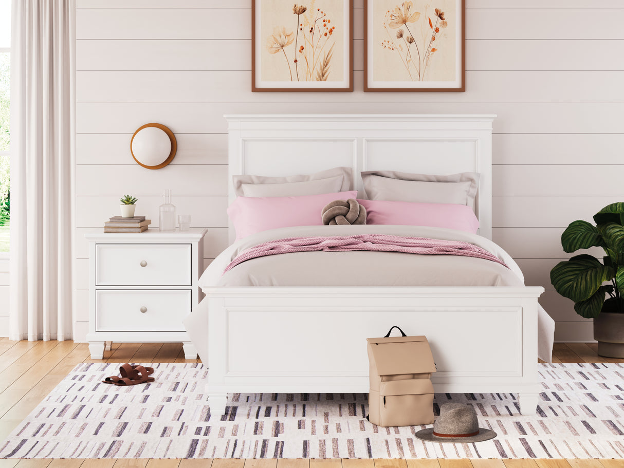 Nashville Furniture Outlets - Ashley Furniture - Fortman Bedroom - Full Panel Bed / White - B680B8