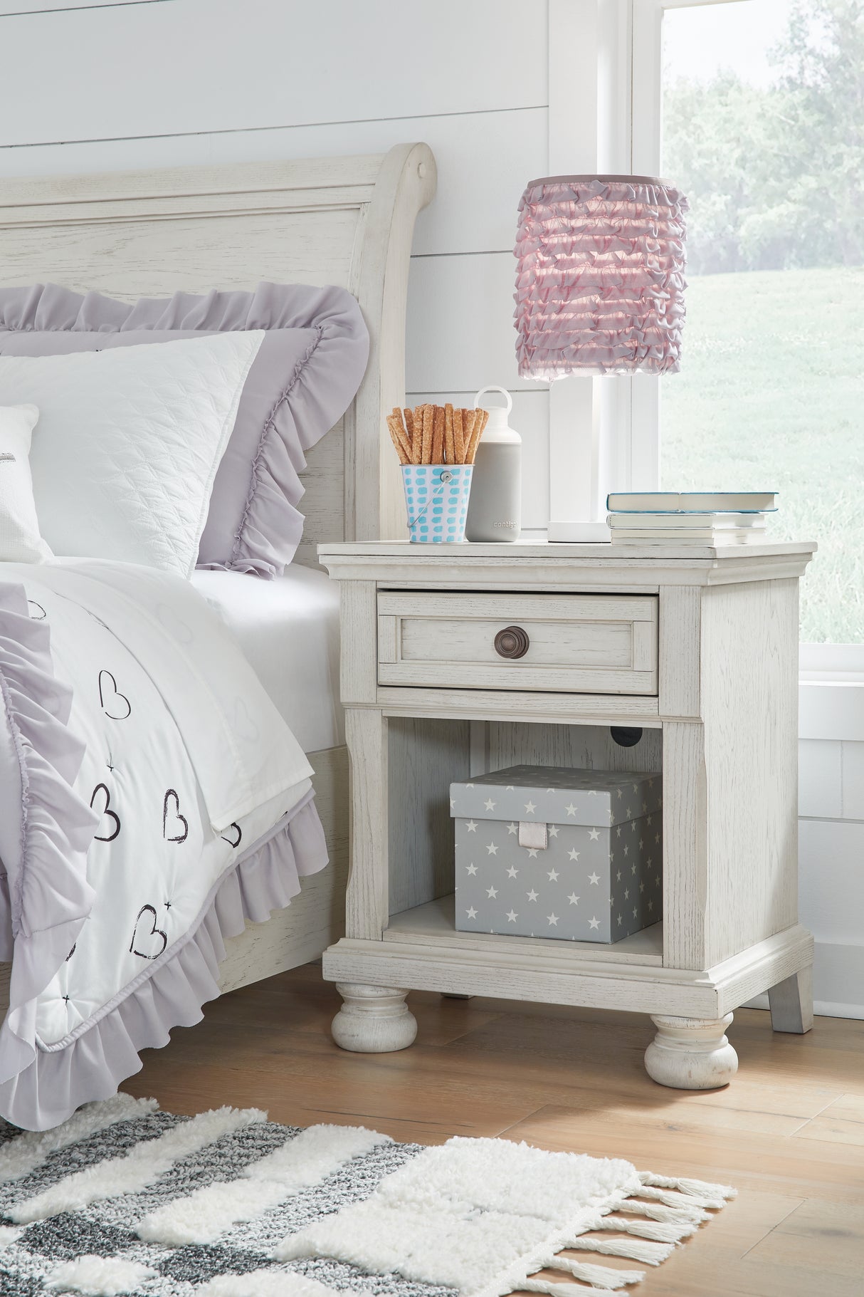 Nashville Furniture Outlets - Ashley Furniture - Robbinsdale Bedroom - One Drawer Night Stand / Antique White - B742-91