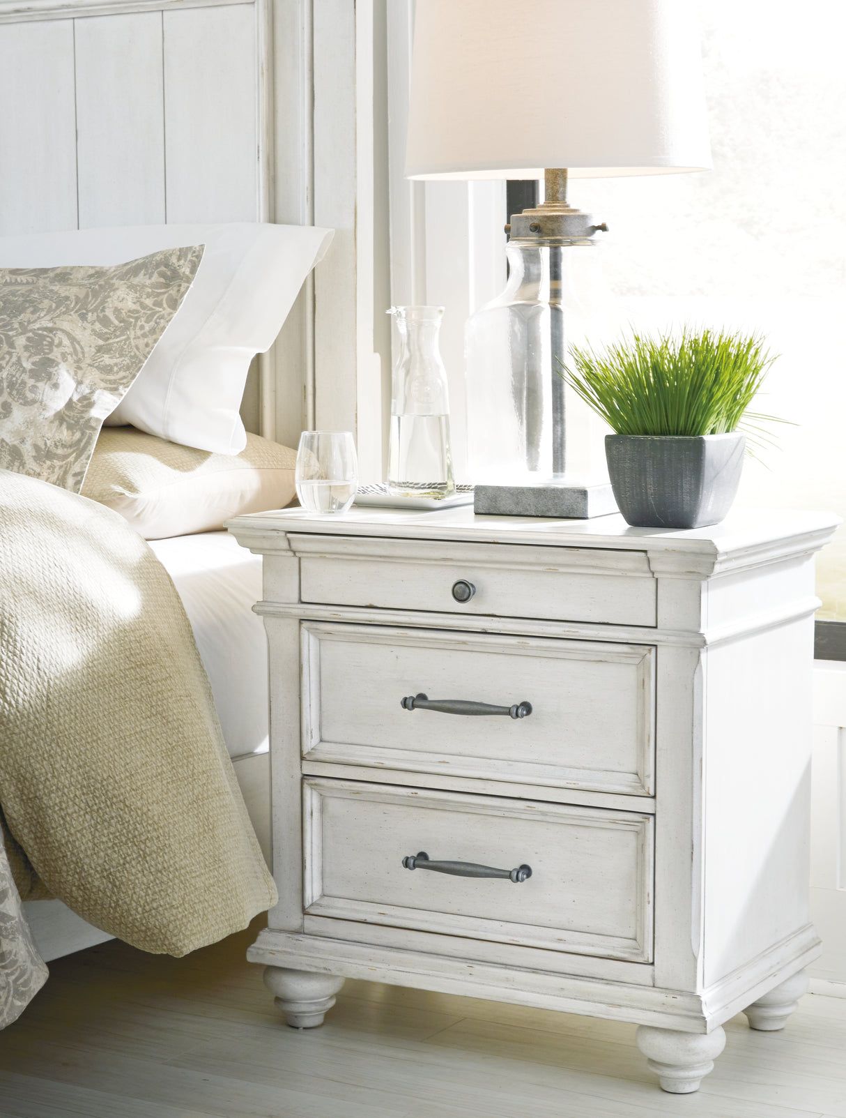 Nashville Furniture Outlets - Ashley Furniture - Kanwyn Bedroom - Three Drawer Night Stand / Whitewash - B777-93