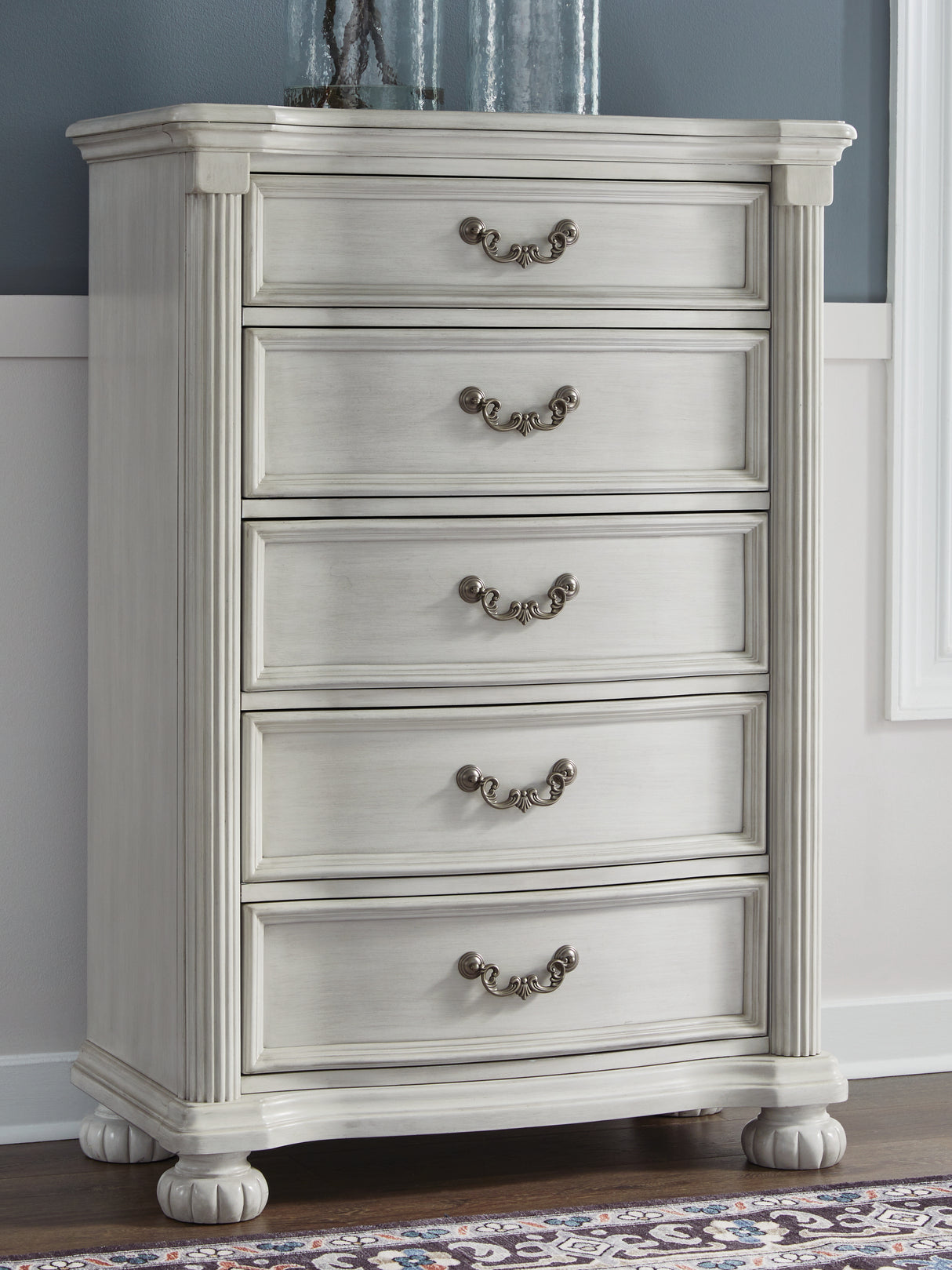 Nashville Furniture Outlets - Ashley Furniture - Montelaine Bedroom - Five Drawer Chest / Antique White - B795-46
