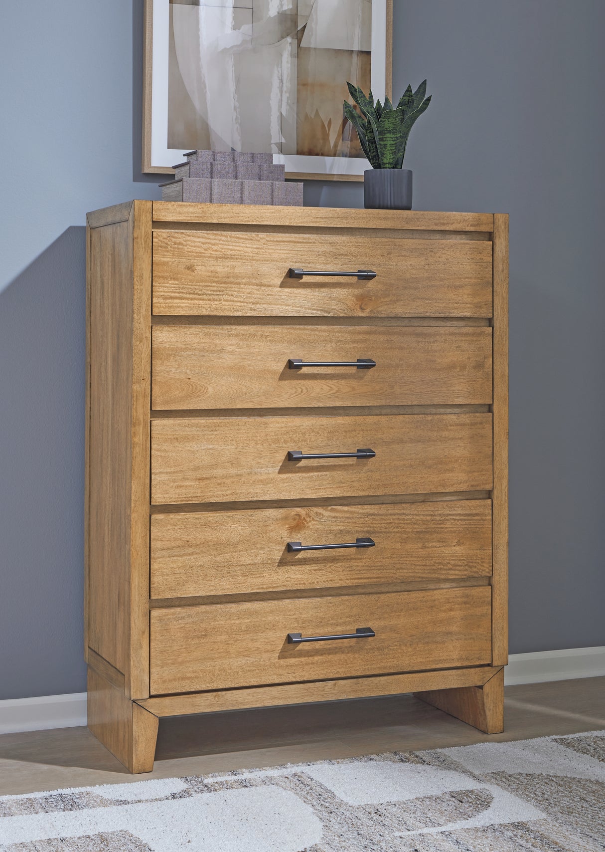 Nashville Furniture Outlets - Ashley Furniture - Sherbana Bedroom - Five Drawer Chest / Light Brown - B833-46