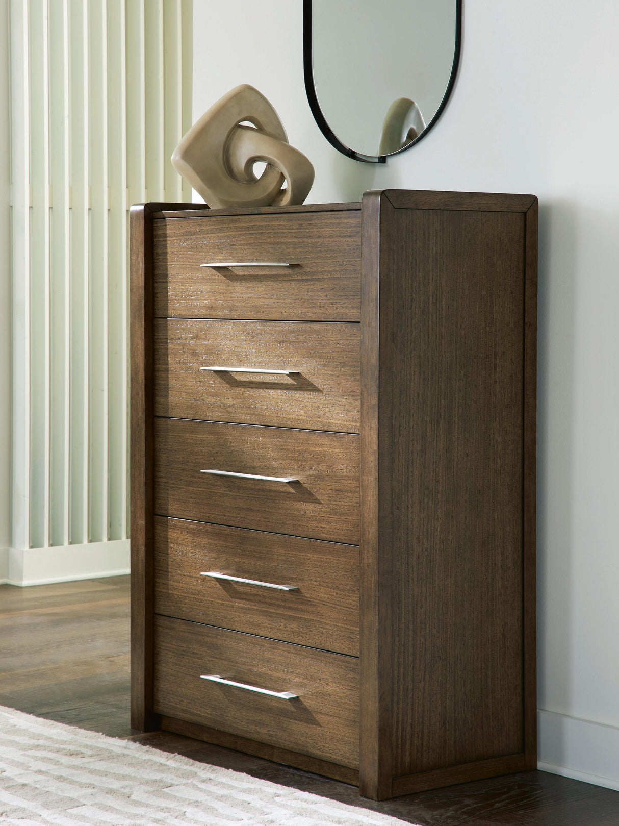 Nashville Furniture Outlets - Ashley Furniture - Marxmore Bedroom - Five Drawer Chest / Brown - B863-46