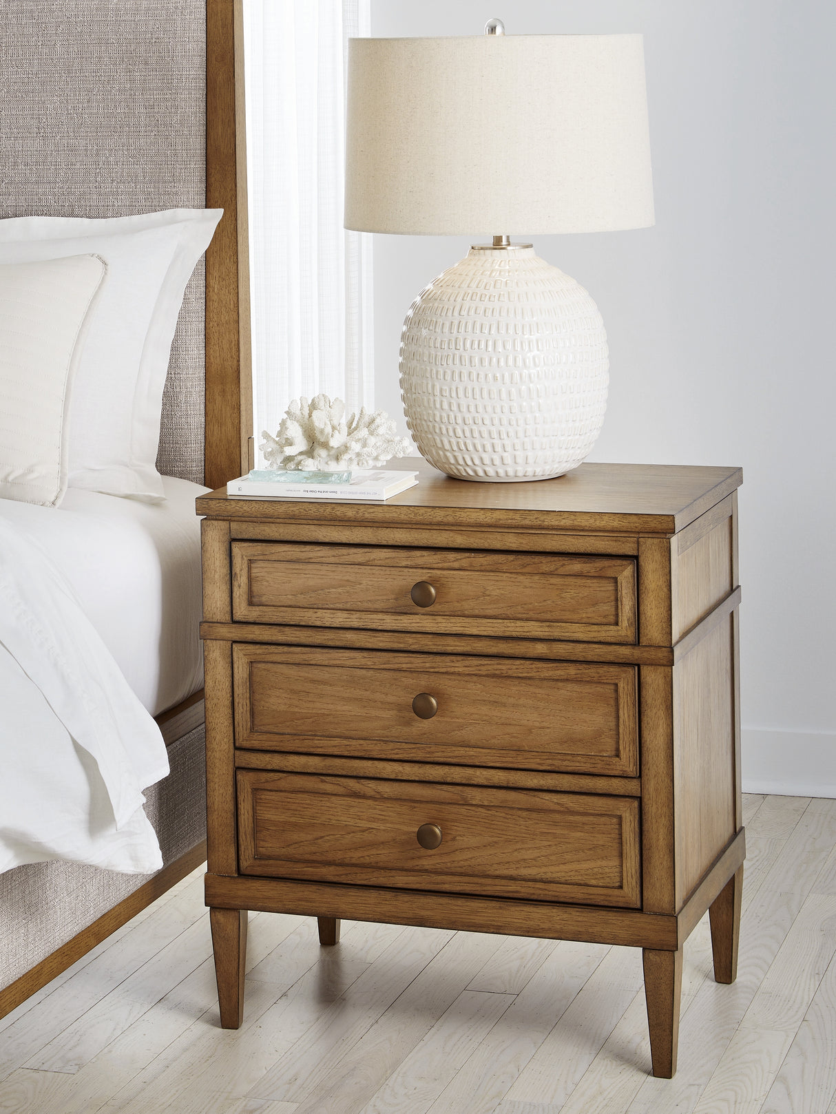 Nashville Furniture Outlets - Ashley Furniture - Sharlance Bedroom - Three Drawer Night Stand / Brown - B895-93