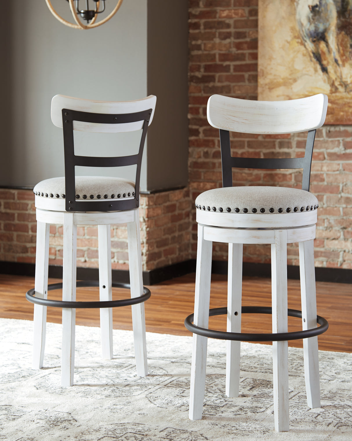 Nashville Furniture Outlets - Ashley Furniture - Valebeck Dining Room - Tall UPH Swivel Barstool(1/CN) / White - D546-530