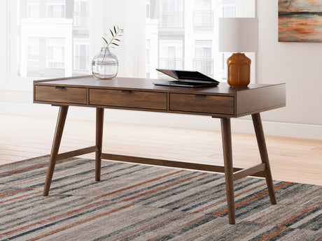 Nashville Furniture Outlets - Ashley Furniture - Lyncott Office Desk - Home Office Desk / Brown - H615-44