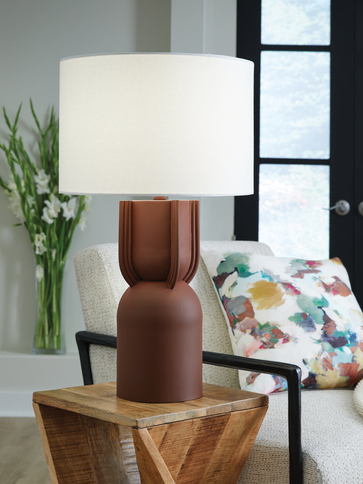 Nashville Furniture Outlets - Ashley Furniture - Rowandale Lighting - Metal Table Lamp (1/CN) / Brick Red - L207534