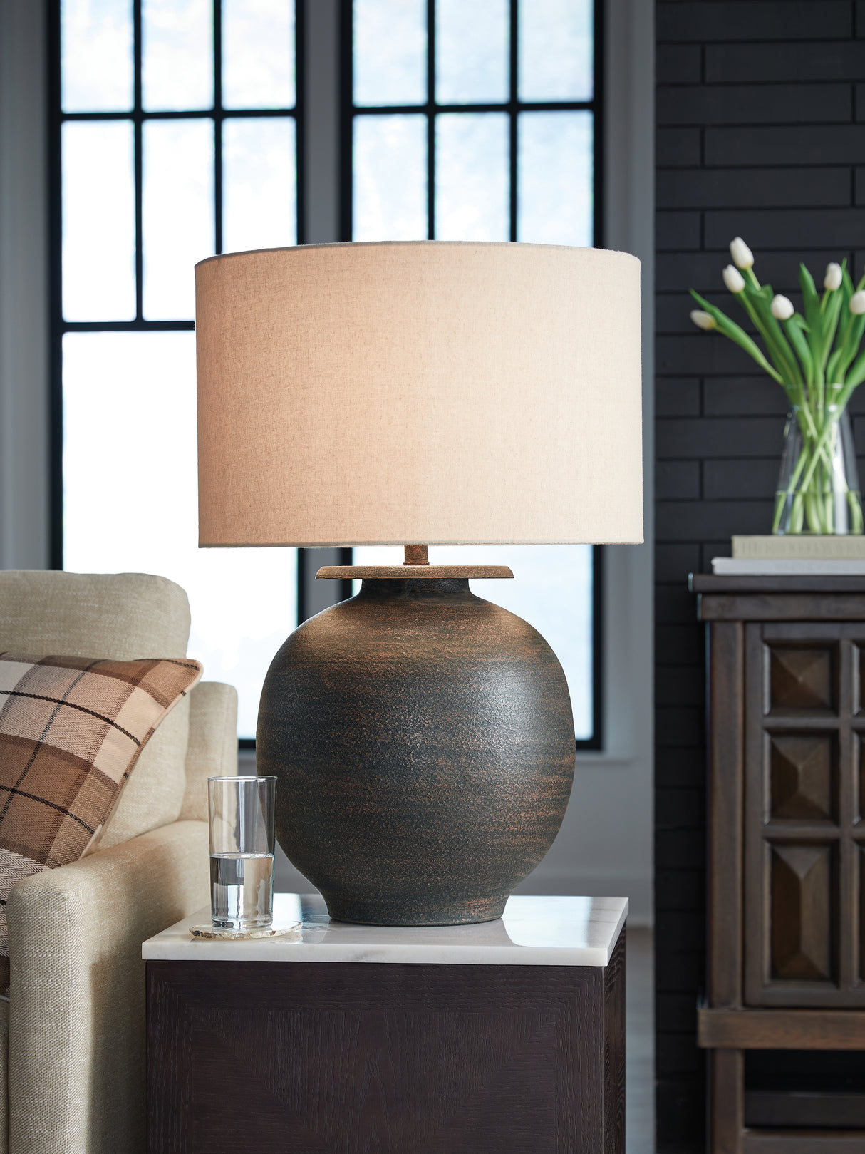 Nashville Furniture Outlets - Ashley Furniture - Carlenbury Lighting - Metal Table Lamp (1/CN) / Antique Brown - L207574