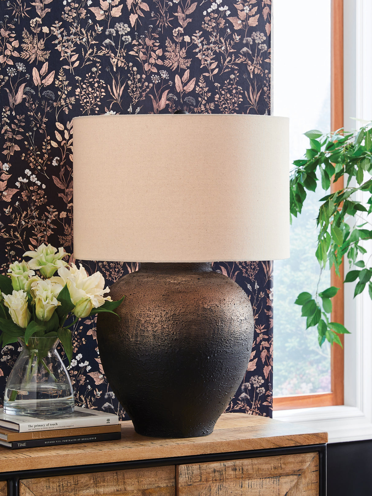 Nashville Furniture Outlets - Ashley Furniture - Newgerhard Lighting - Metal Table Lamp (1/CN) / Brown/Black - L207644