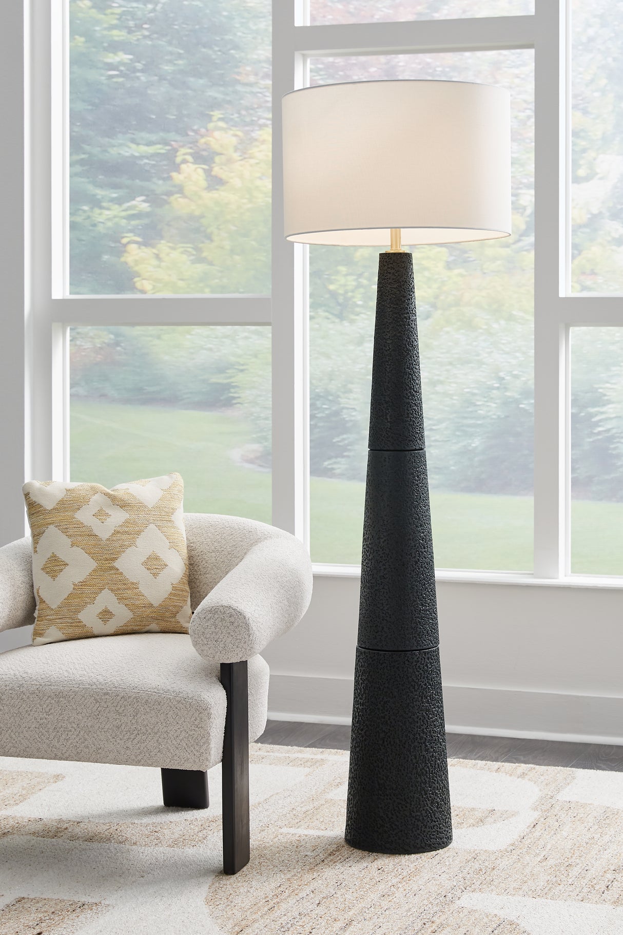 Nashville Furniture Outlets - Ashley Furniture - Hallburg Lighting - Poly Floor Lamp (1/CN) / Black - L235761