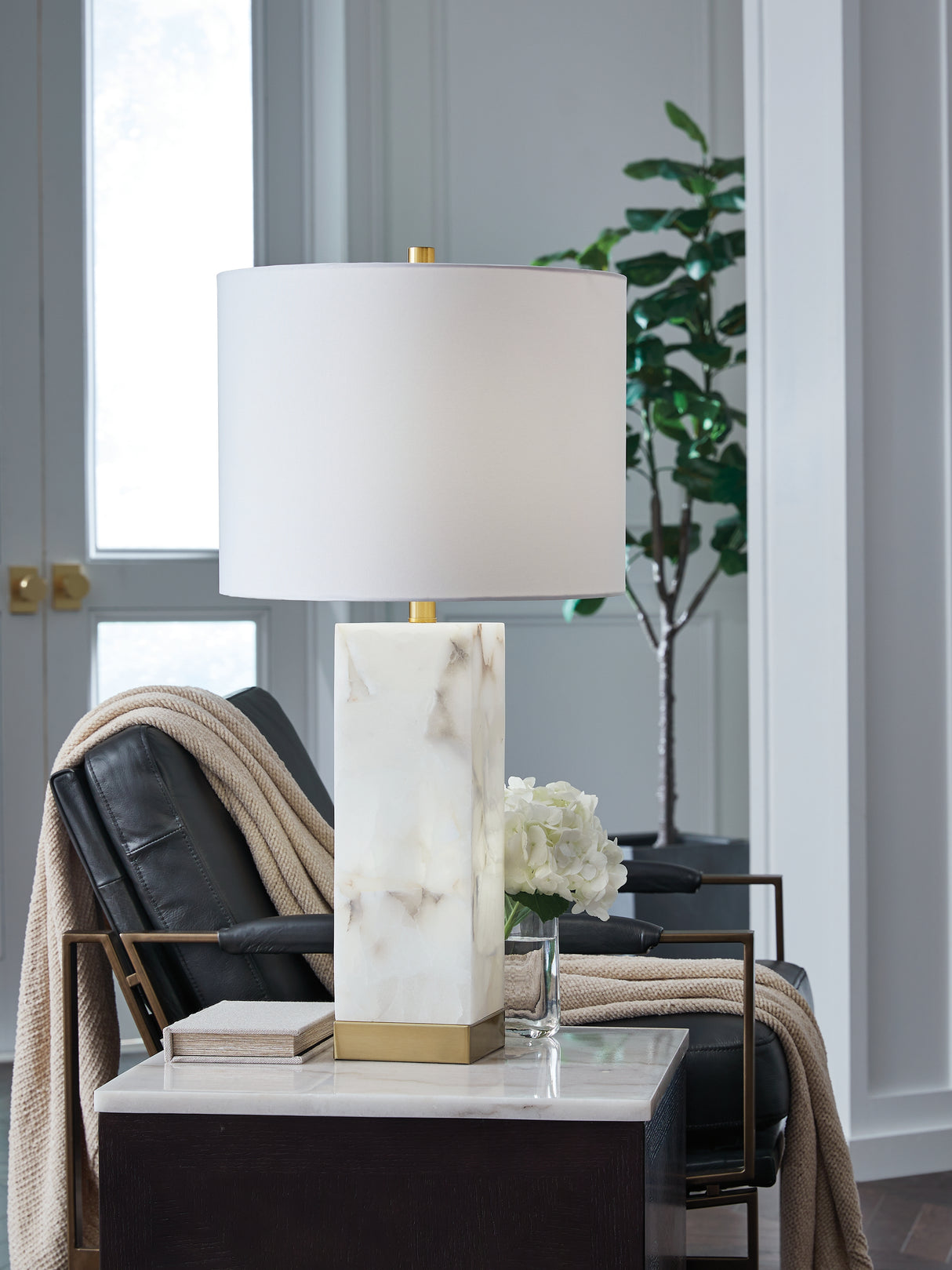 Nashville Furniture Outlets - Ashley Furniture - Linderfield Lighting - Alabaster Table Lamp (1/CN) / White/Gold Finish - L429094