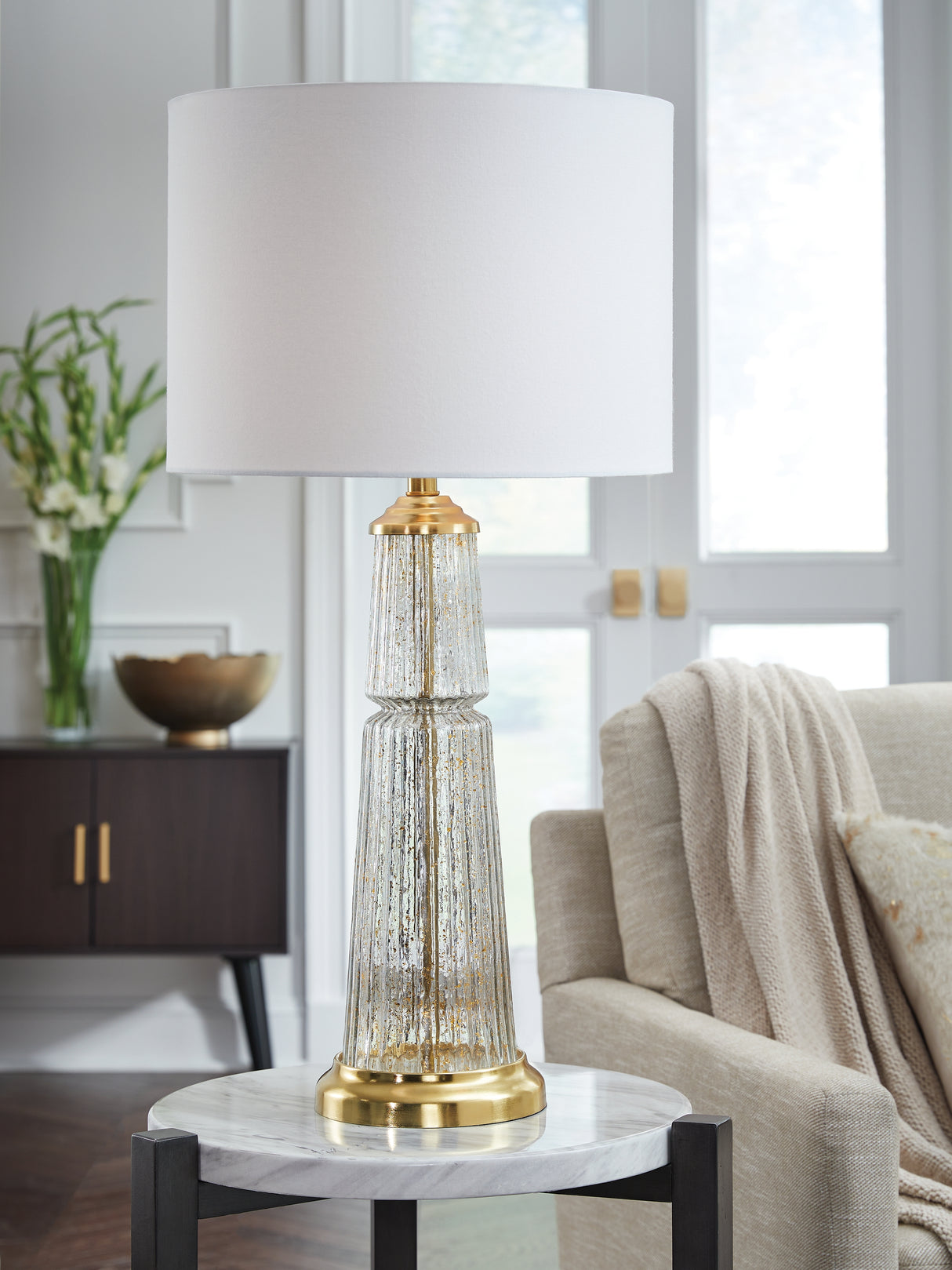 Nashville Furniture Outlets - Ashley Furniture - Bakersboro Lighting - Glass Table Lamp (1/CN) / Clear/Gold Finish - L430884
