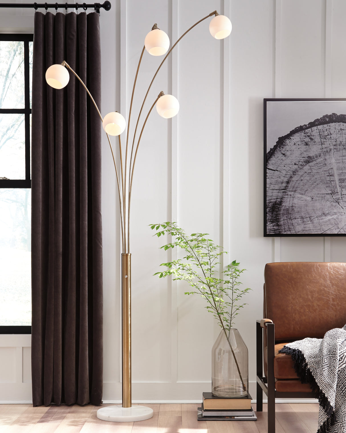 Nashville Furniture Outlets - Ashley Furniture - Taliya Lighting - Metal Arc Lamp (1/CN) / Champagne/White - L725119