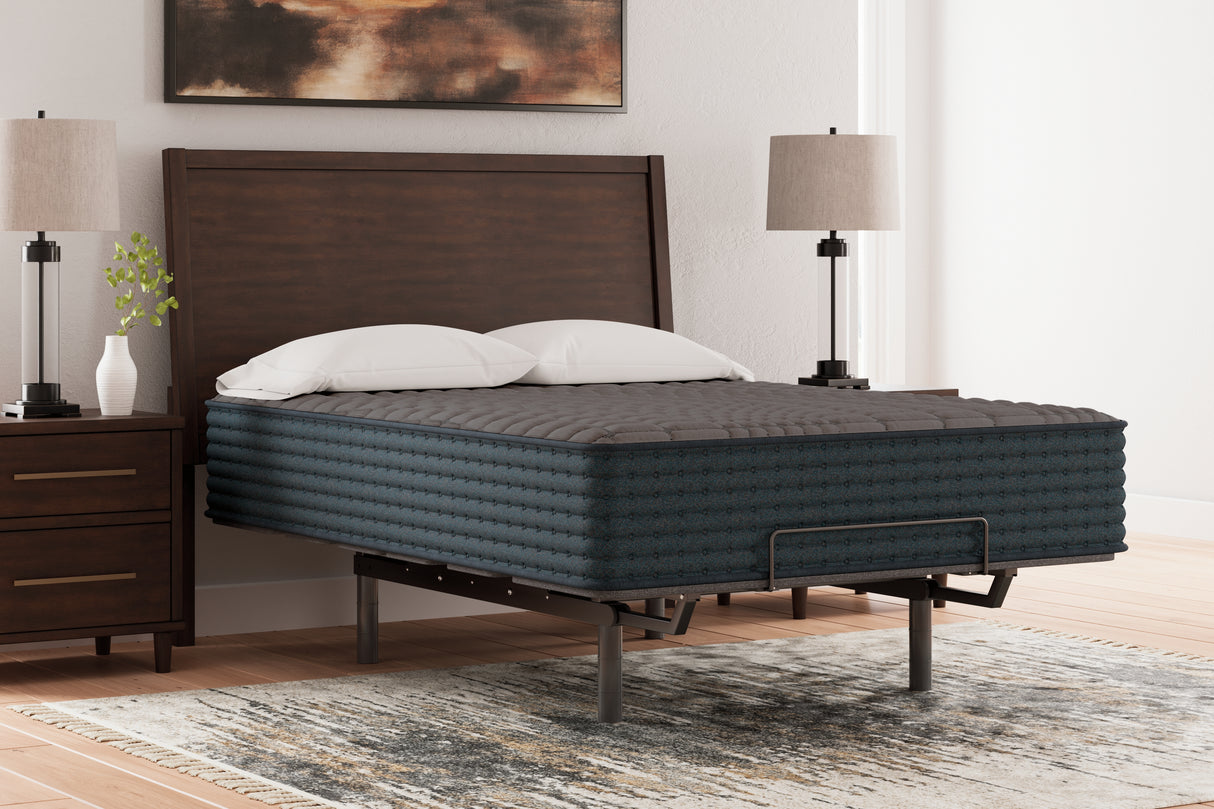 Nashville Furniture Outlets - Ashley Furniture - Gray 1200 Hybrid Mattresses - King / Gray - M43841