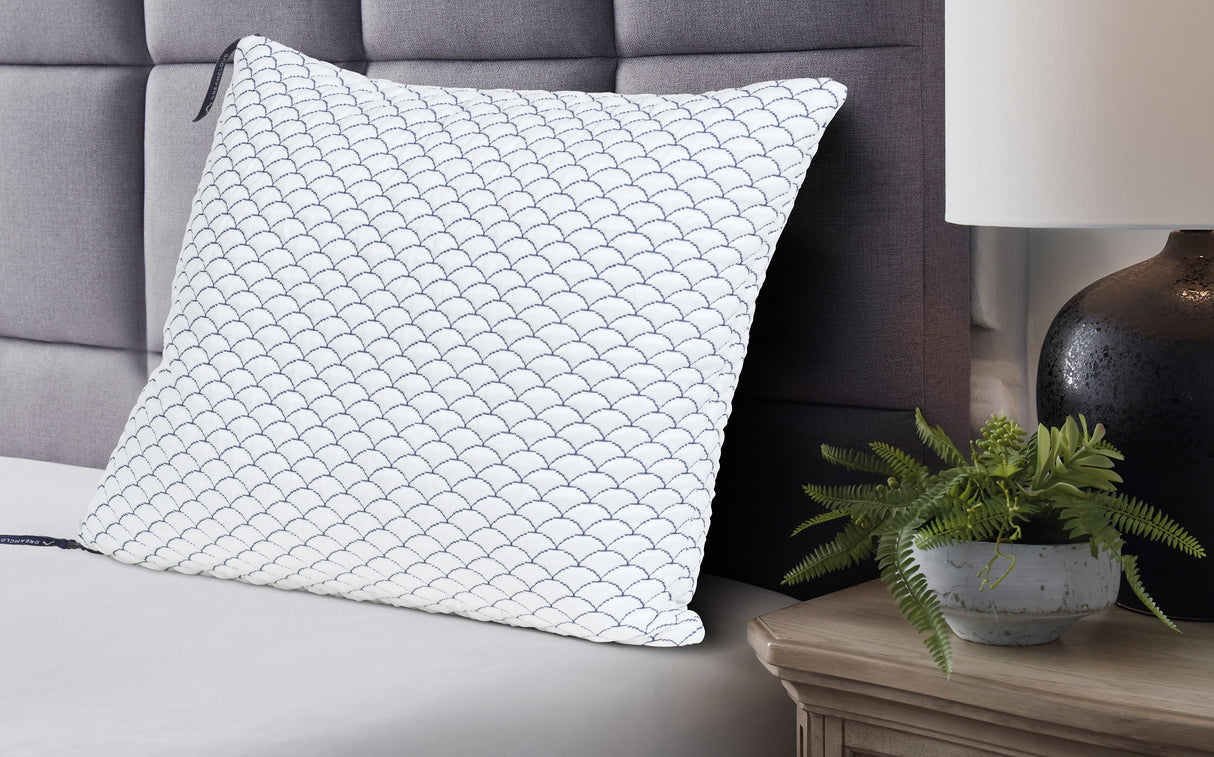 DreamCloudTM Classic Queen/King Pillow (Set of 4)