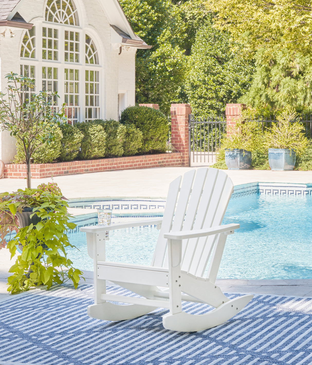 Nashville Furniture Outlets - Ashley Furniture - Sundown Treasure Outdoor - Rocking Chair / White - P011-827