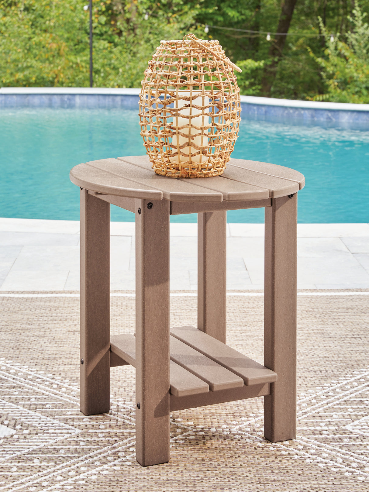 Nashville Furniture Outlets - Ashley Furniture - Grover Beach Outdoor - Oval End Table - PCP422-706