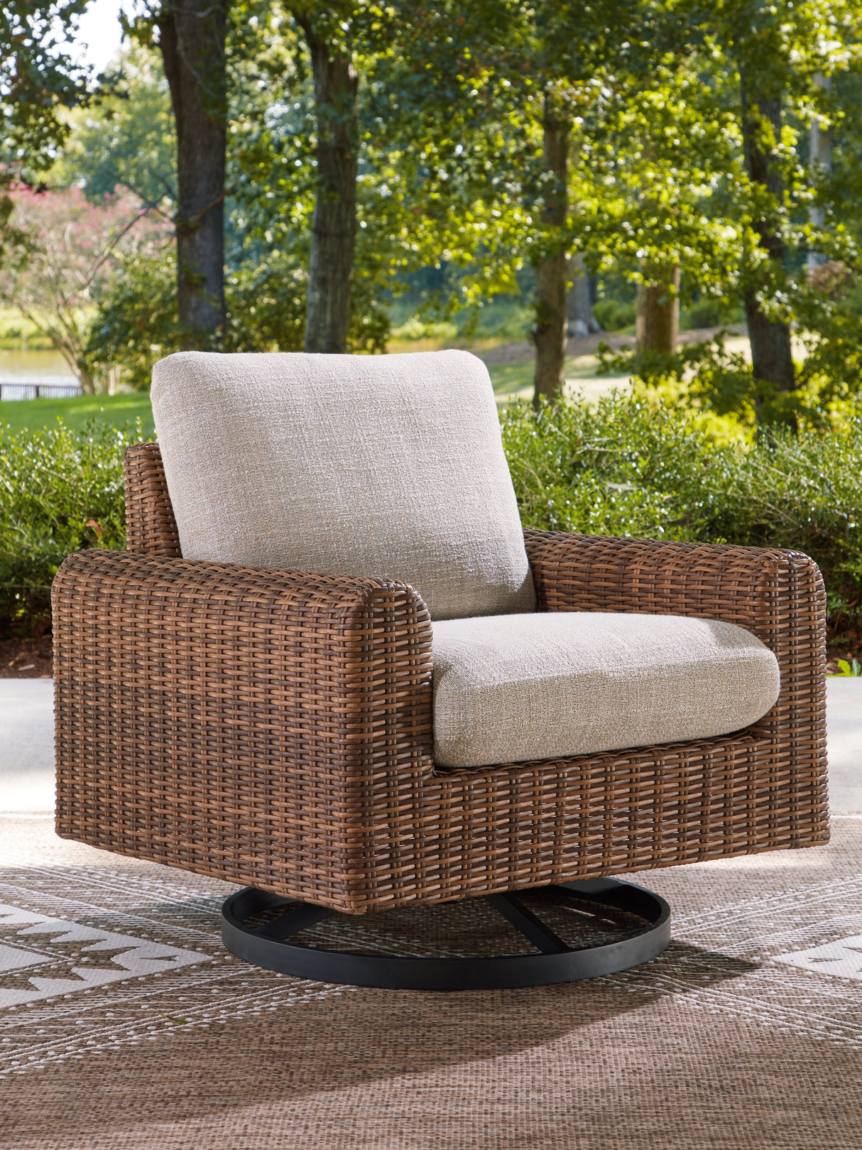 Nashville Furniture Outlets - Ashley Furniture - Dolan Creek Outdoor - Swivel Lounge w/ Cushion / Gray/Brown - PCP610-821