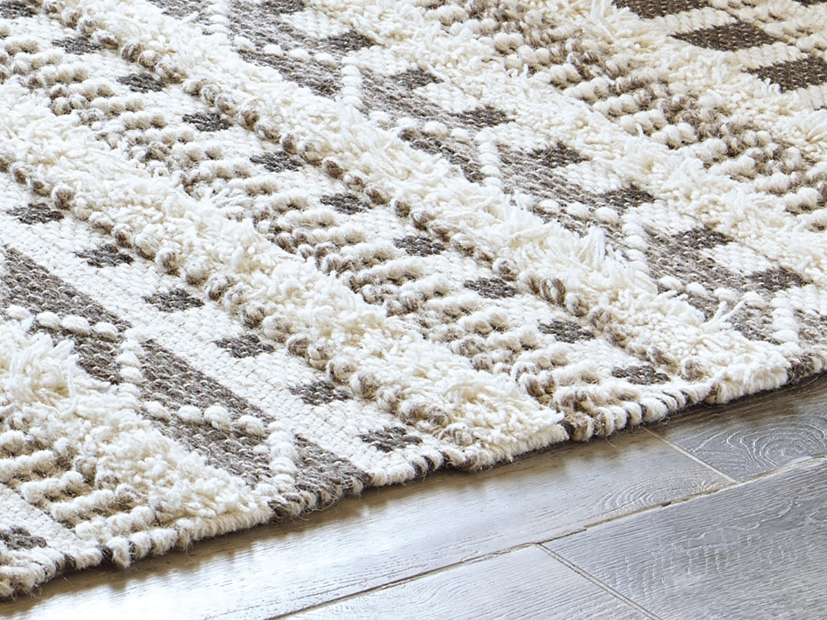 Nashville Furniture Outlets - Ashley Furniture - Karalee Rug - 5' x 7' Rug / Ivory/Brown - R404442